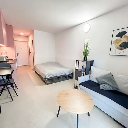 Soft Industrial Apartment *